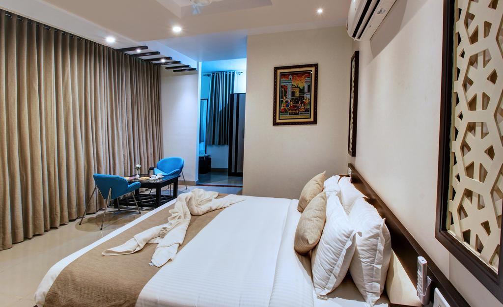 Hotel Nawalgarh Plaza Phòng bức ảnh